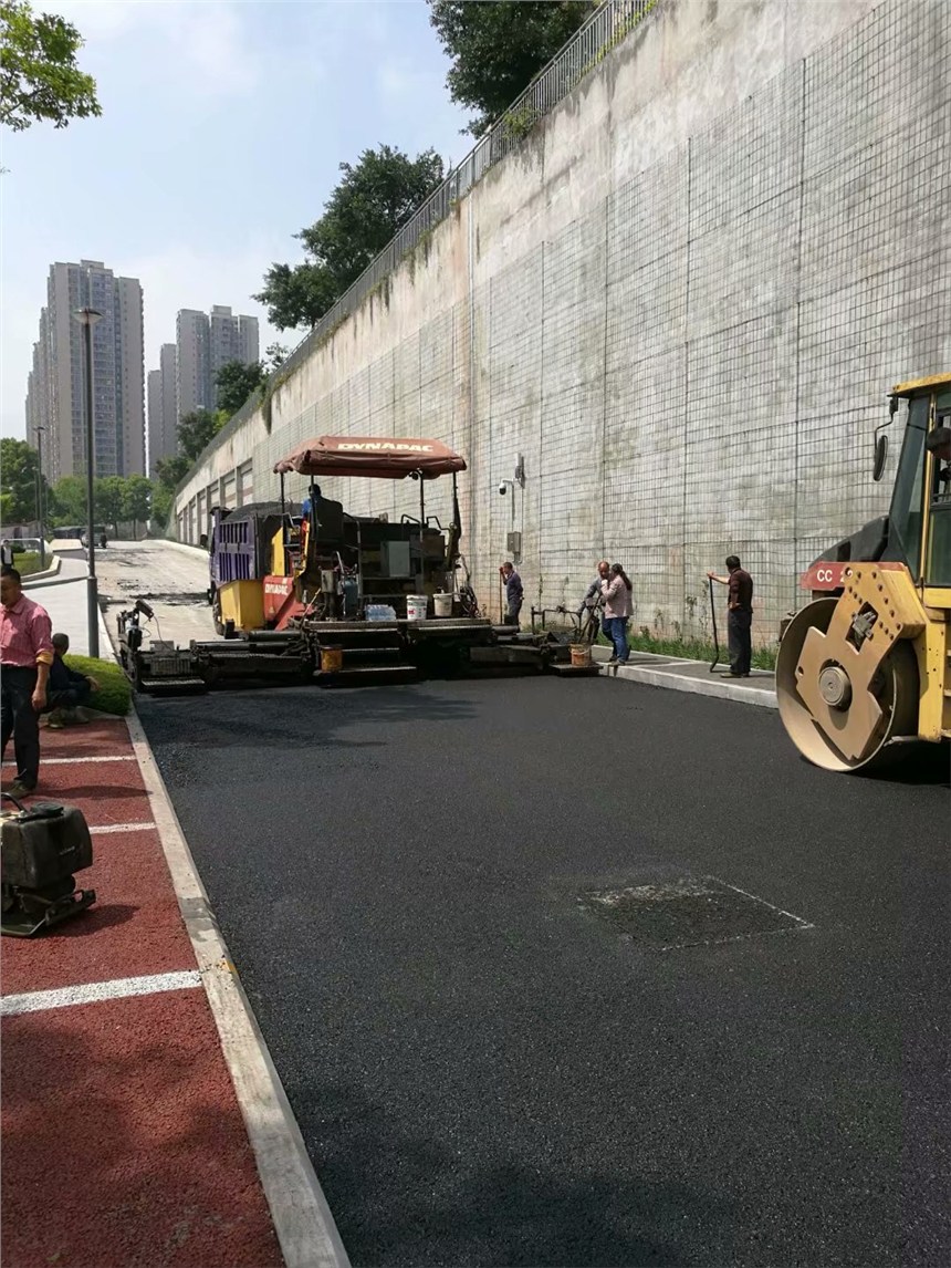 重庆专业沥青路面修补与市政道路养护施工指南